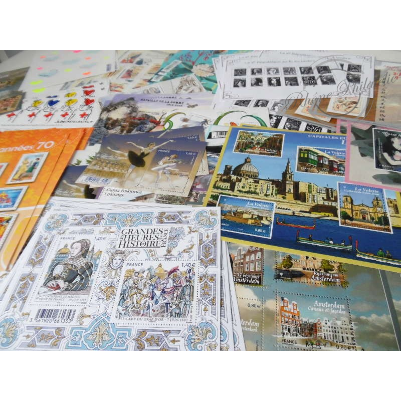 LOT DE BLOCS DE TIMBRES POSTE EN EUROS VALEUR FACIALE 300€