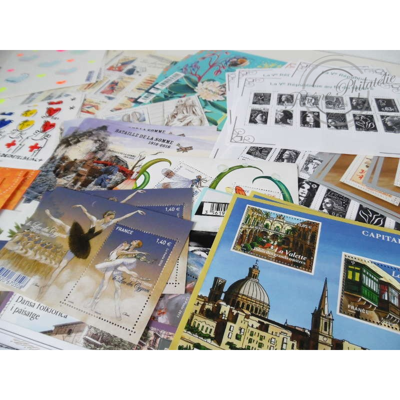 LOT DE BLOCS DE TIMBRES POSTE EN EUROS VALEUR FACIALE 300€
