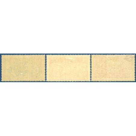 SAINT-PIERRE-ET-MIQUELON N°129 A 131, TIMBRES NEUFS AVEC CHARNIERE, 1930