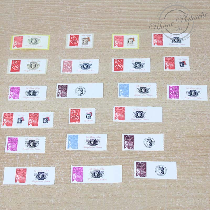 LOT DE TIMBRES PERSONNALISÉS, AVEC DES VIGNETTES ILLUSTRÉES