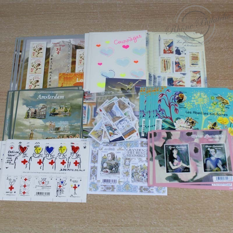 LOT DE TIMBRES DIVERS EN EUROS DE 2016, VALEUR FACIALE DE 385€