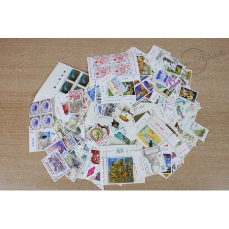 LOT DE TIMBRES, DIVERS EN FRANCS, MONACO VALEUR FACIALE 251€