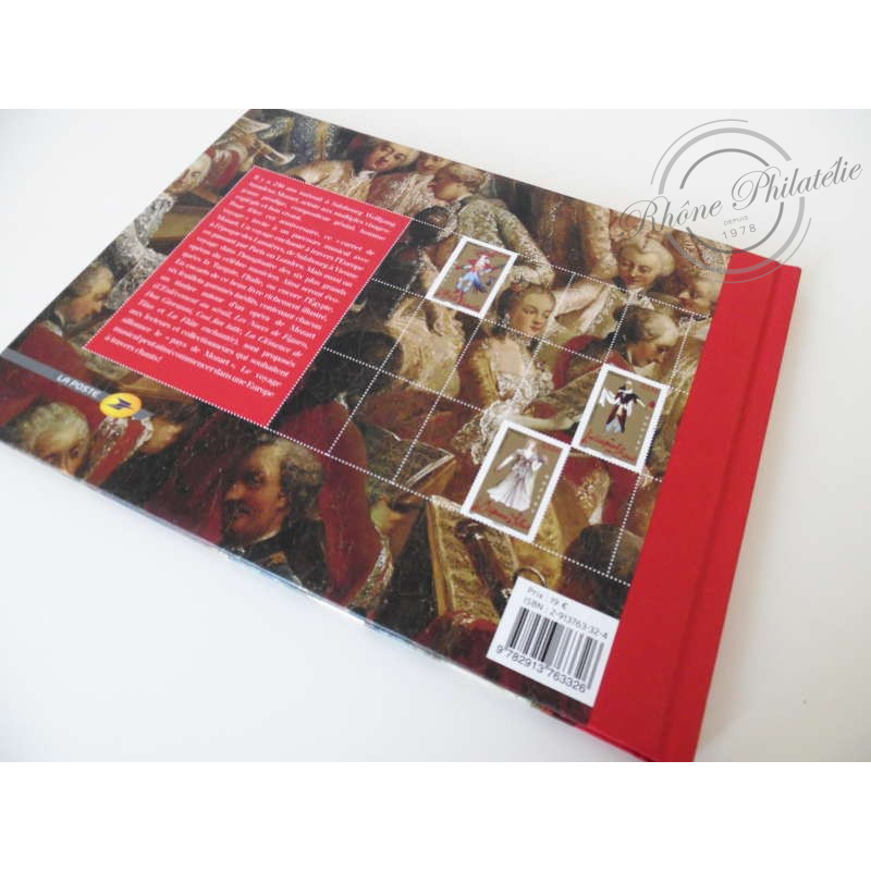 FRANCE, LIVRE DES TIMBRES " LE TIMBRE VOYAGE AVEC MOZART " ANNÉE 2006