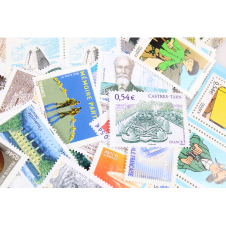 LOT DE 100 TIMBRES FRANCE NEUFS AFFRANCHISSEMENT 0.54 EUROS, SOUS FACIALE