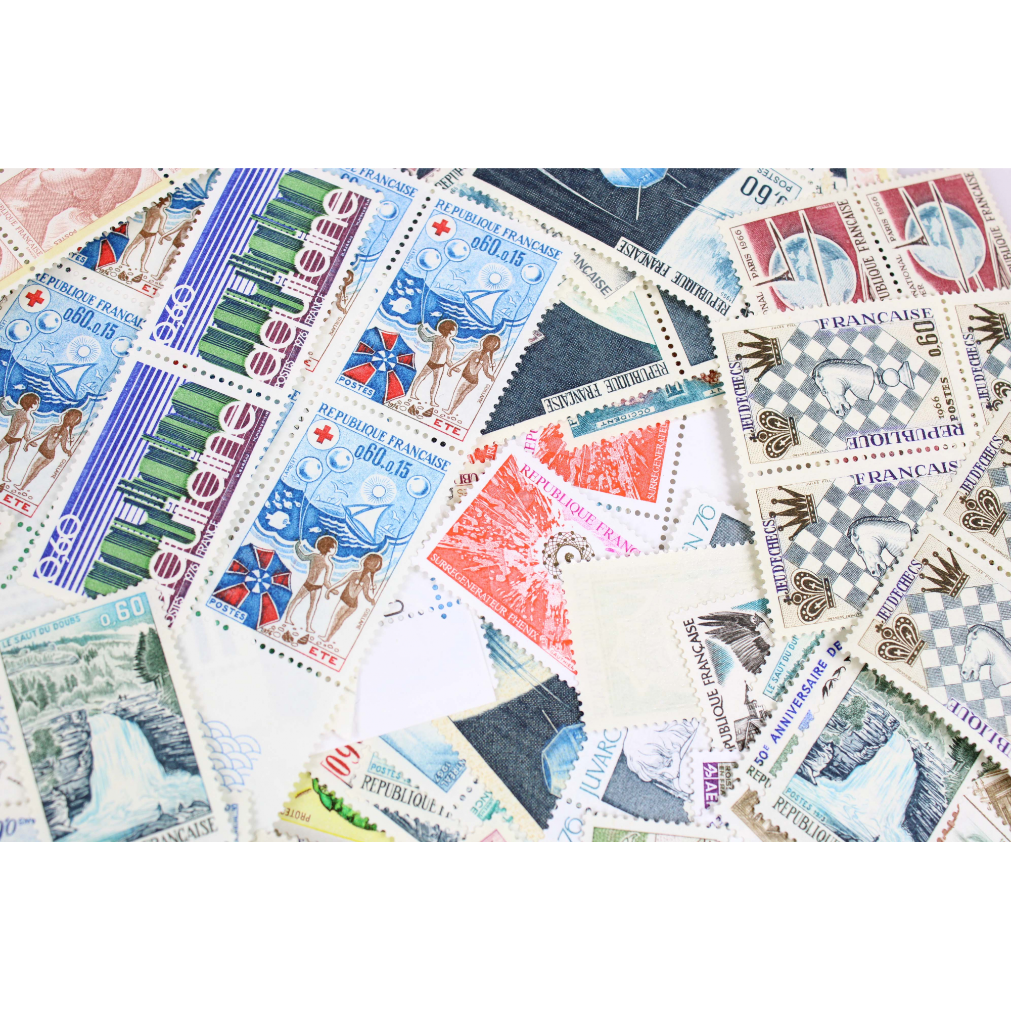 LOT DE 500 TIMBRES FRANCE NEUFS AFFRANCHISSEMENT 0,60 FRANCS, SOUS FACIALE