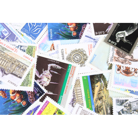 LOT DE 100 TIMBRES FRANCE NEUFS AFFRANCHISSEMENT 0.60 EUROS, SOUS FACIALE