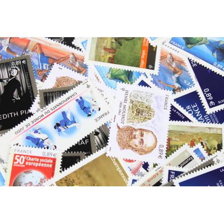 LOT DE 100 TIMBRES FRANCE NEUFS AFFRANCHISSEMENT 0.89 EUROS, SOUS FACIALE