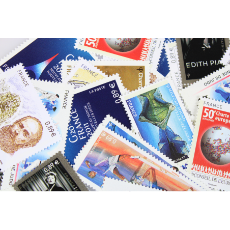 LOT DE 100 TIMBRES FRANCE NEUFS AFFRANCHISSEMENT 0.89 EUROS, SOUS FACIALE