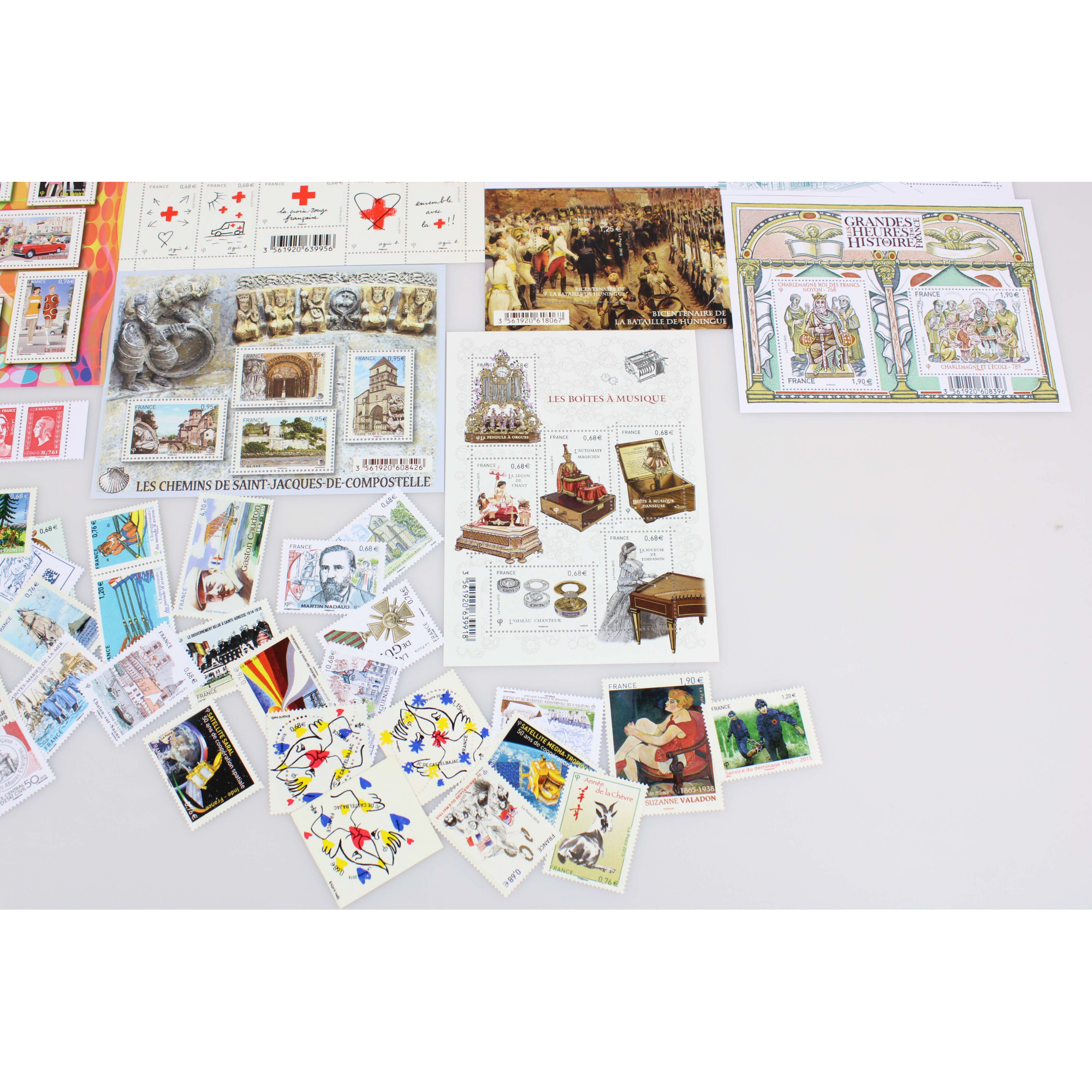 COLLECTION DE FRANCE TIMBRES ET BLOCS ANNÉE 2015 NEUFS** FACIALE 88 EUROS