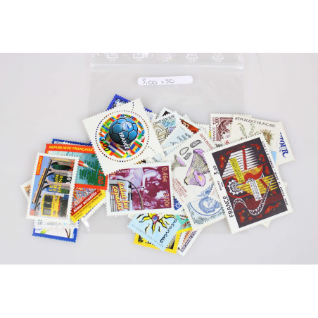 LOT DE 50 AFFRANCHISSEMENTS POUR LETTRES 20G FRANCE AVEC 3 TIMBRES EN FRANCS