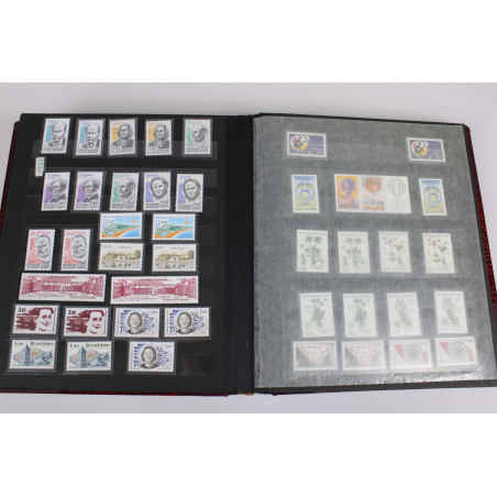 COLLECTION DE FRANCE DE 1979 A 1985 TIMBRES POSTE NEUFS FAC 746 FRANCS AVEC ALB