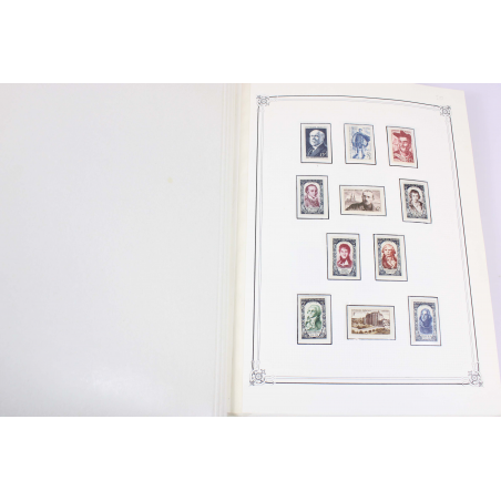 COLLECTION DE FRANCE TIMBRES NEUFS DE 1950 A 1974 DANS UN ALBUM YVERT ET TELLIER