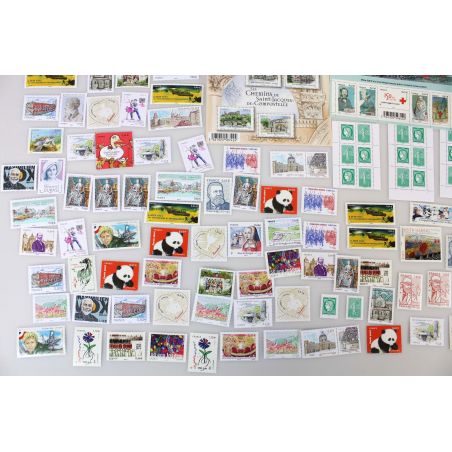 LOT DE FRANCE TIMBRES NEUFS** ANNÉE 2014 TIMBRES-POSTE / BLOCS FACIALE 162 EUROS