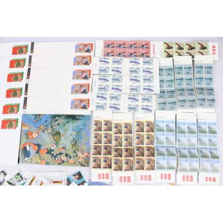 GROS STOCK MODERNE DE TIMBRES ET CARNETS DE NORVÈGE NEUFS**, FACIALE 3540kR