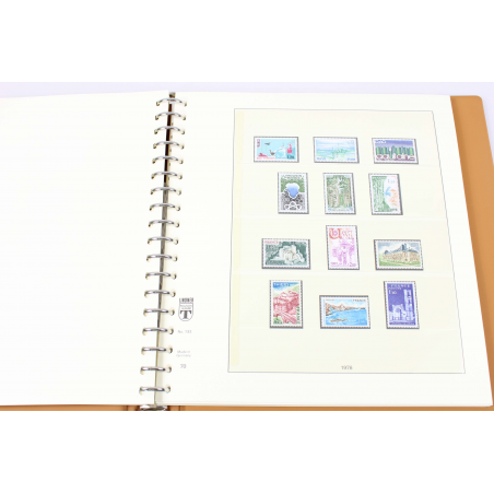 COLLECTION DE FRANCE 1972 A 1980 DANS UN ALBUM LINDNER, TIMBRES NEUFS**