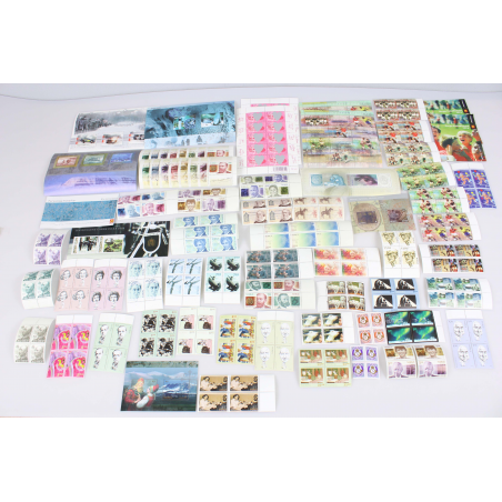 STOCK IMPORTANT DE NORVÈGE MODERNE TIMBRES ET CARNETS NEUFS**, FACIALE 7663 KR