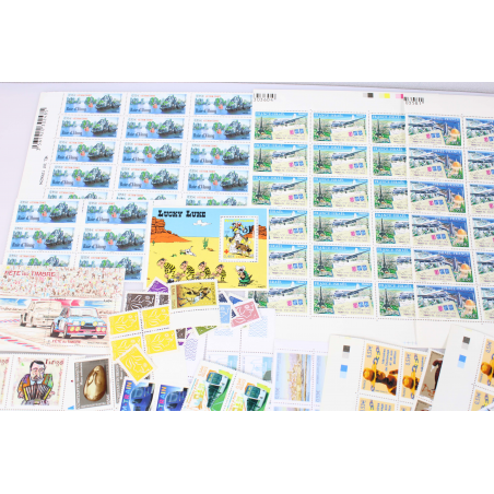 FRANCE LOT AFFRANCHISSEMENT TIMBRES/BLOCS/CARNETS EN EUROS, NEUFS FACIALE 362€