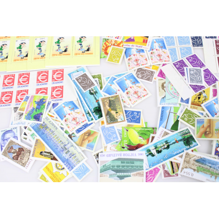 FRANCE LOT AFFRANCHISSEMENT TIMBRES/BLOCS/CARNETS EN EUROS, NEUFS FACIALE 349€