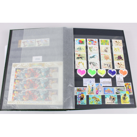 COLLECTION DE FRANCE DE 2016 A 2023 TIMBRES NEUFS** VALEUR FACIALE 975€, ALBUM