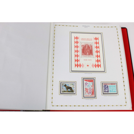 MONACO, COLLECTION TIMBRES NEUFS** DE 1963 A 1977 DANS UN ALBUM PRINCESSE CÉRÈS