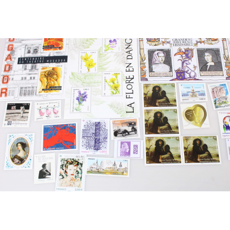 LOT DE FRANCE TIMBRES NEUFS** ANNÉE 2019 TIMBRES-POSTE ET BLOCS FACIALE 100 EUROS