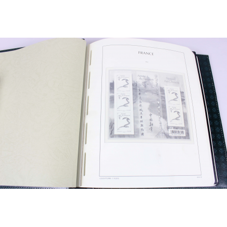 ALBUM HAUT DE GAMME LEUCHTTURM 2013-2016 POUR TIMBRES DE FRANCE, COUVERTURE CUIR