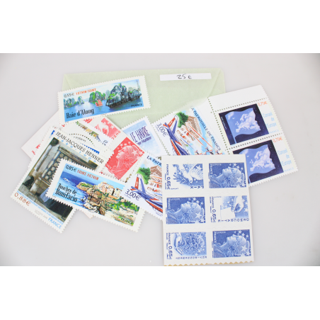 FRANCE LOT DE TIMBRES EN EUROS NEUFS** AFFRANCHISSEMENT VALEUR FACIALE 454 EUROS