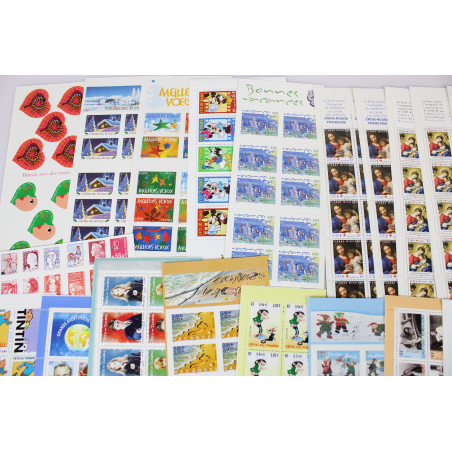 LOT DE TIMBRES ET BLOCS NEUFS** EN EUROS POUR VOS COURRIERS / COLLECTION VF 755€