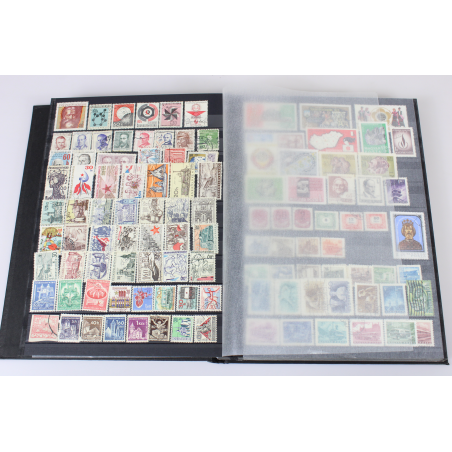 FRANCE COLLECTION DE TIMBRES DE 1965 À 2002 NEUFS, EN ALBUM VALEUR FACIALE 115€