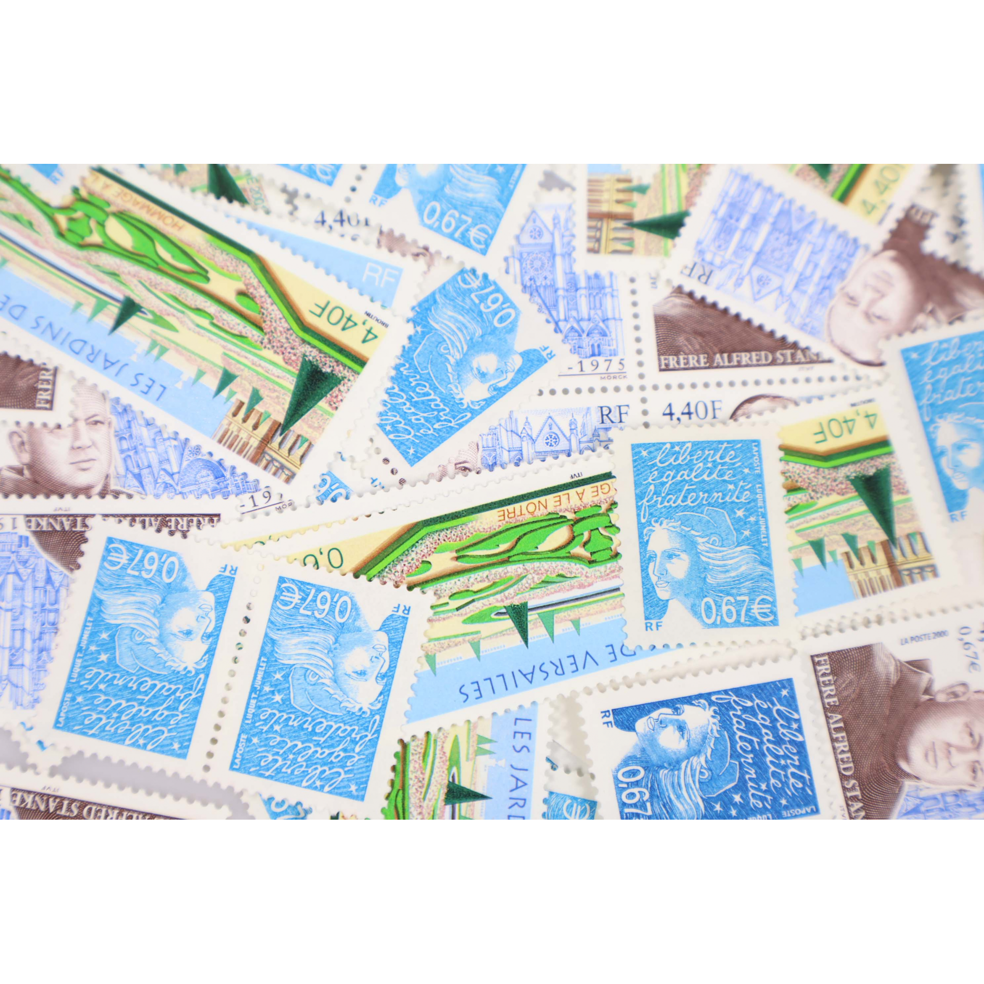 LOT DE 100 TIMBRES FRANCE NEUFS AFFRANCHISSEMENT 0.67 EUROS, SOUS FACIALE