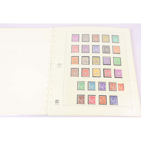 FRANCE, COLLECTION TIMBRES NEUFS/OBLITÉRÉS 1940 A 1957 FEUILLES SAFE COTE 4300€
