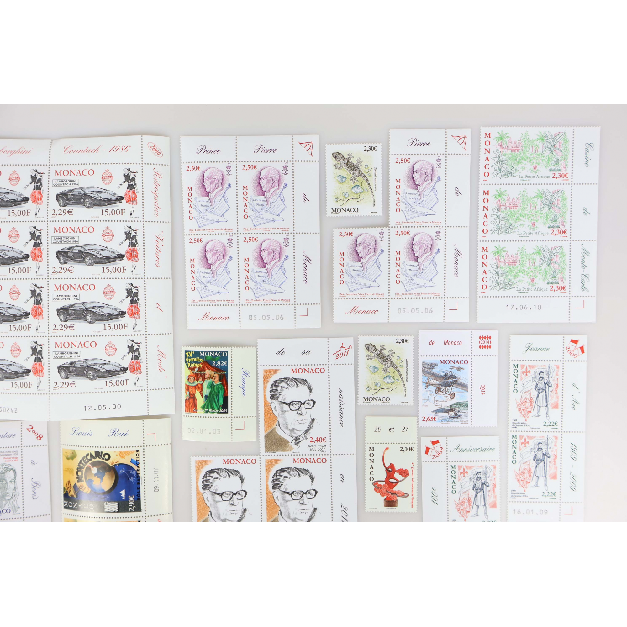 MONACO LOT DE TIMBRES POSTE VALEURS DE 2€ À 3€ NEUFS** FACIALE 149€