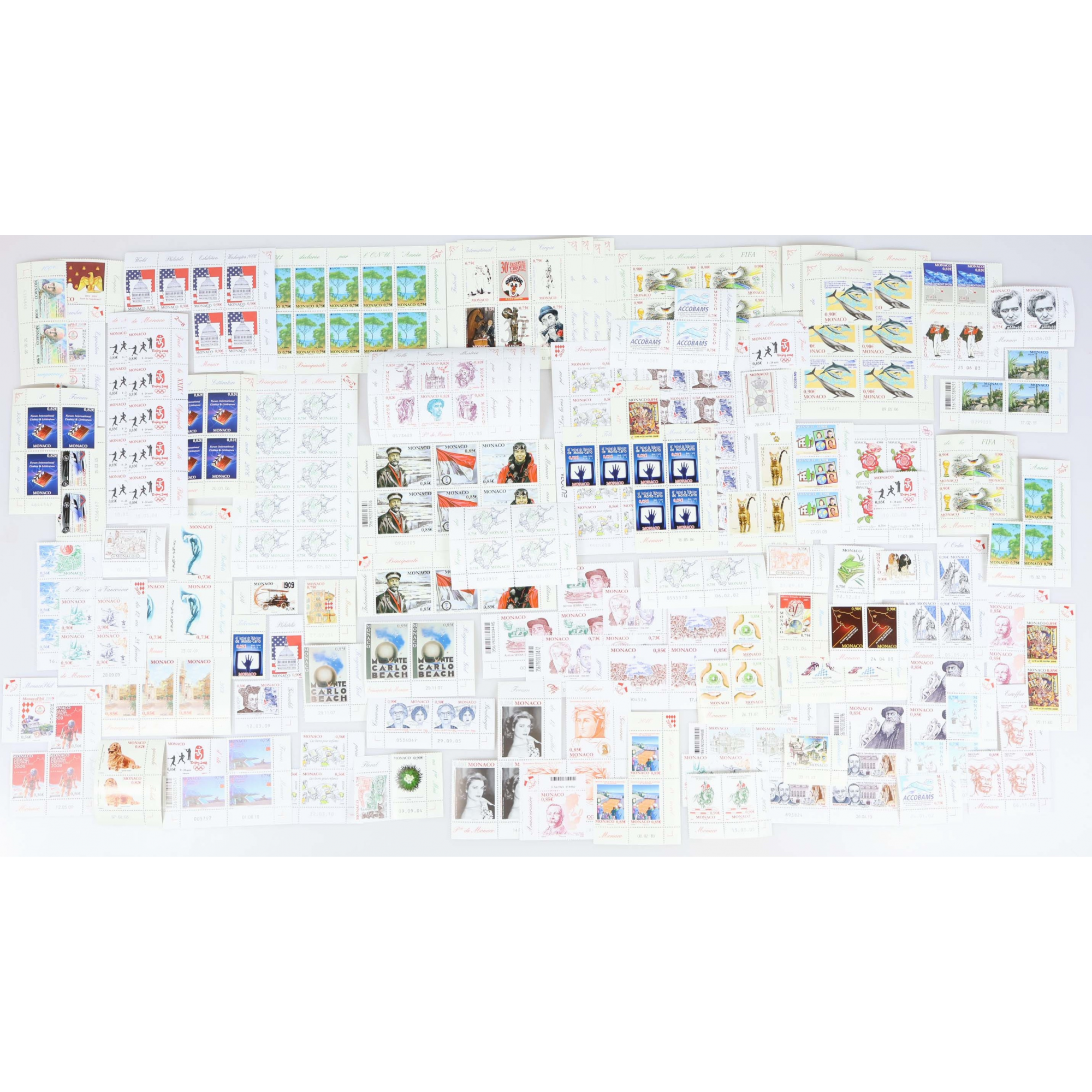 LOT DE 220 EUROS DE FACIALE DE TIMBRES EN EUROS DE MONACO, TIMBRES NEUFS**