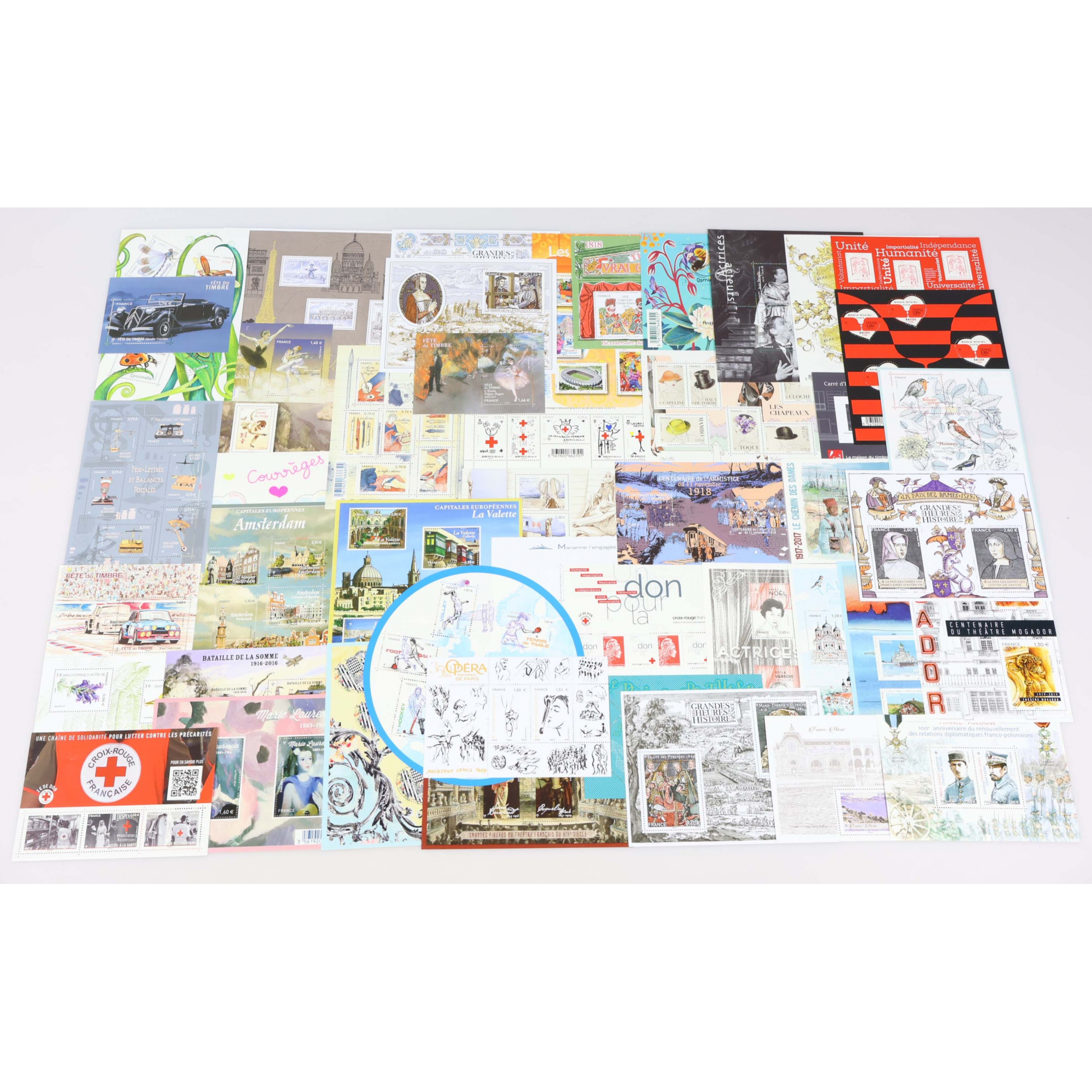 FRANCE, LOT DE BLOCS DE 2016 A 2019 TIMBRES NEUFS**, VALEUR FACIALE 163 EUROS