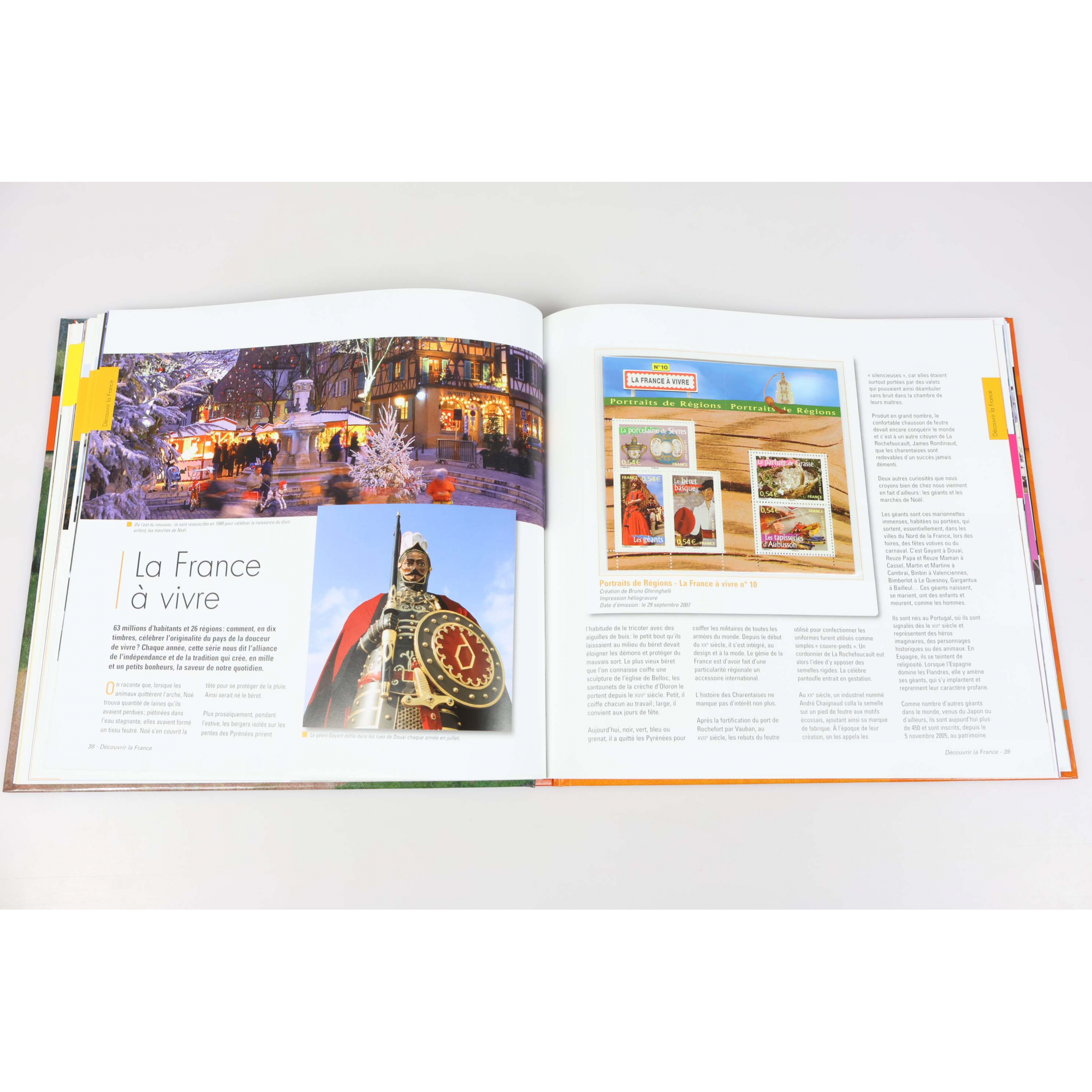 LE LIVRE DES TIMBRES FRANCE ANNÉE 2007 AVEC BOITIER - COMPLET - TIMBRES NEUFS**