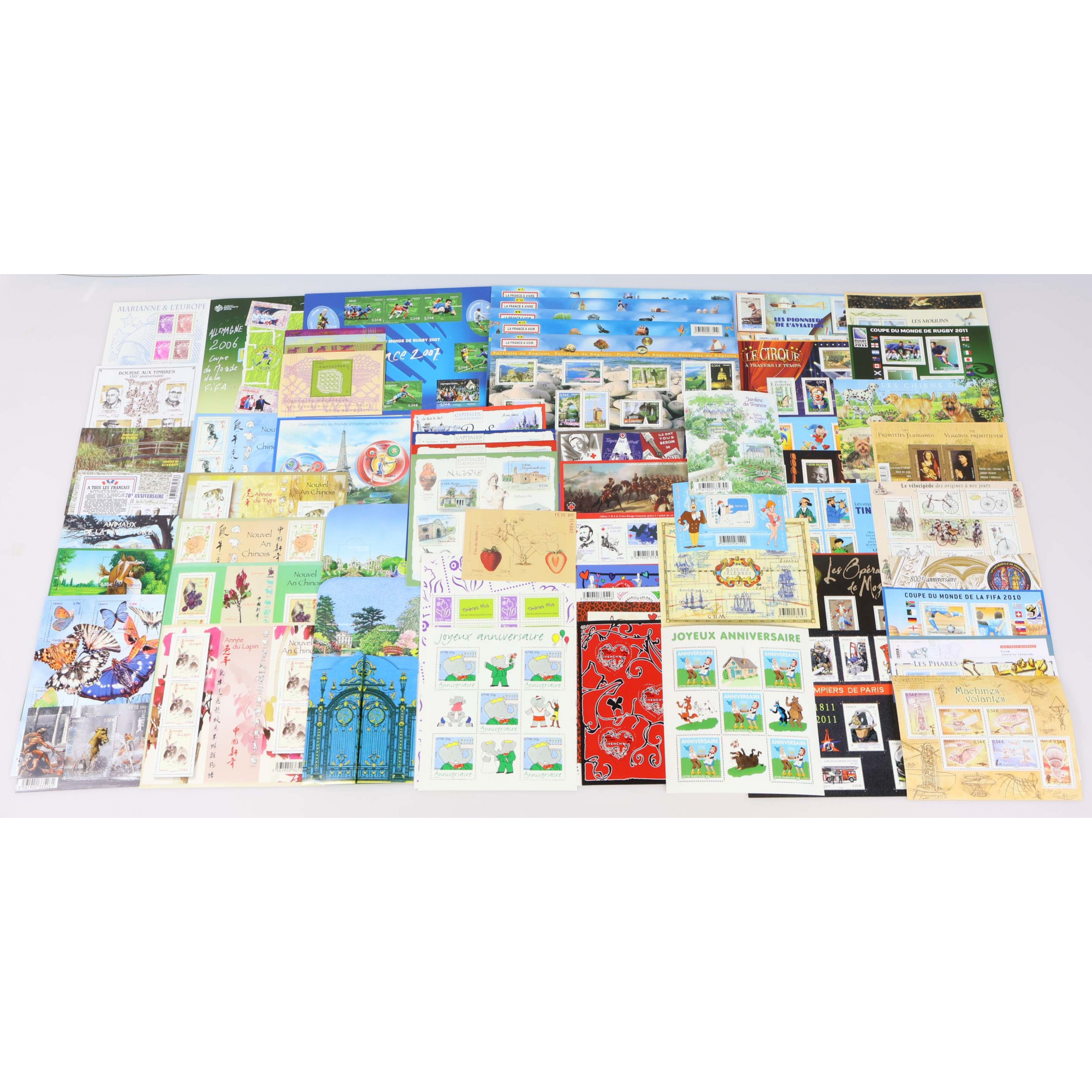 FRANCE, LOT DE BLOCS/FEUILLETS EN EUROS TIMBRES NEUFS** VALEUR FACIALE 260 EUROS