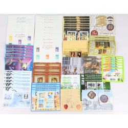 FRANCE, LOT DE TIMBRES BLOCS/FEUILLETS NEUFS** EN EUROS VALEUR FACIALE 200 EUROS