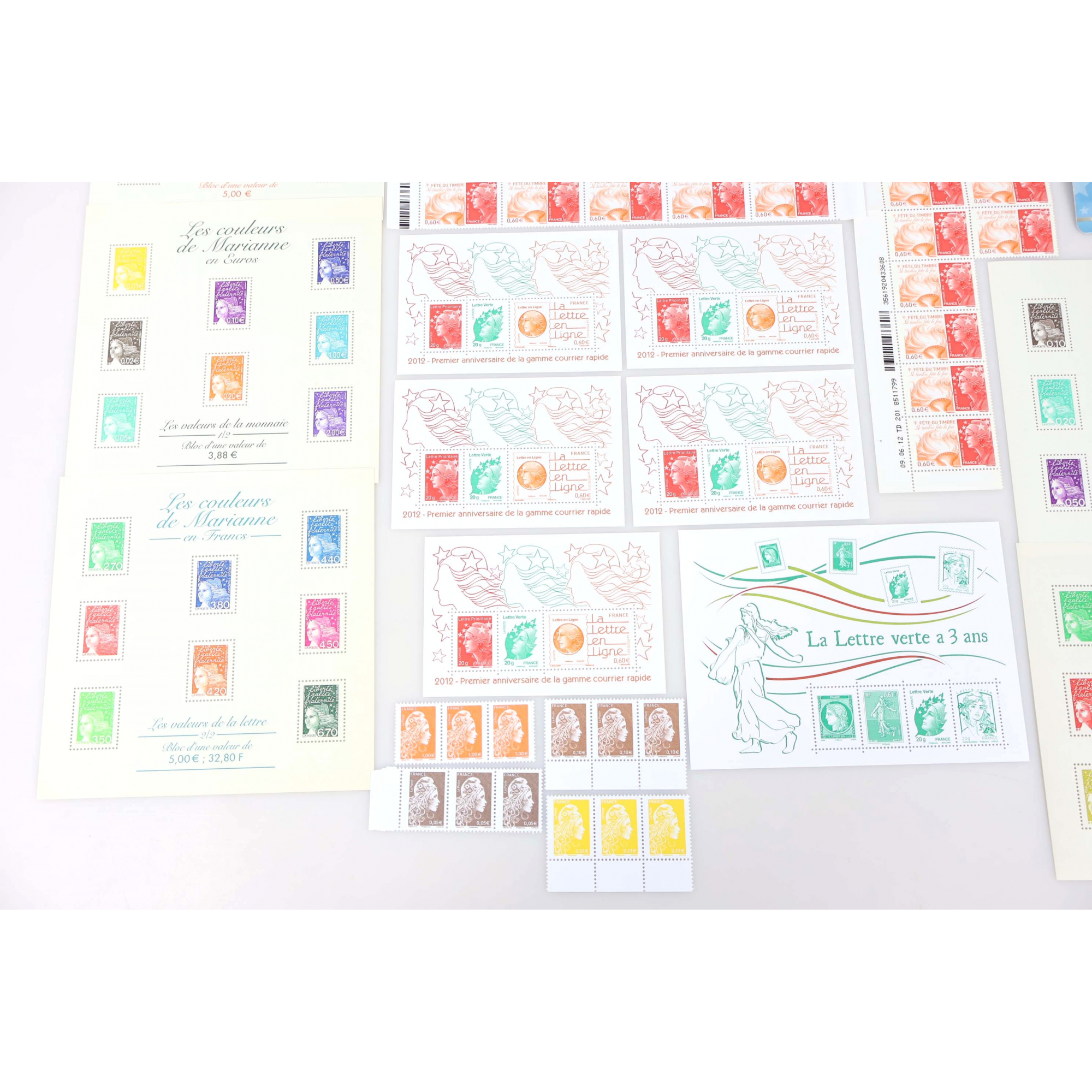 FRANCE LOT DE TIMBRES/BLOCS EN EUROS NEUFS** TYPE MARIANNE VALEUR FACIALE 128€