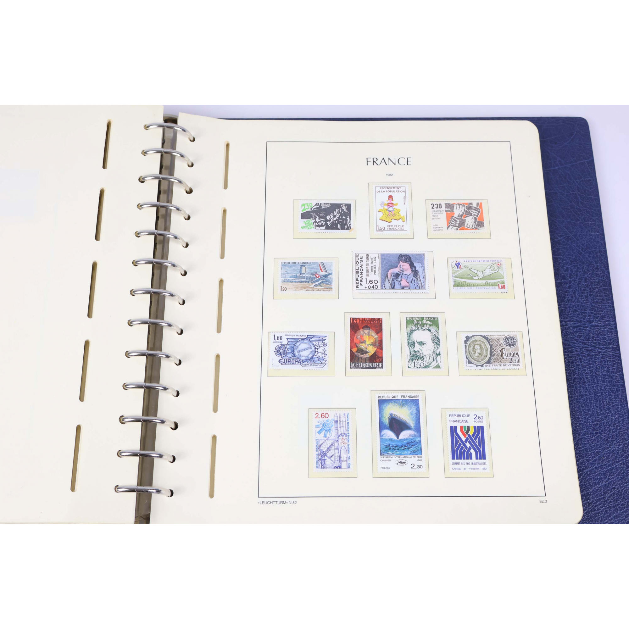 FRANCE, COLLECTION DE TIMBRES DE 1970 À 1985 NEUFS** DANS UN ALBUM LEUCHTTURM