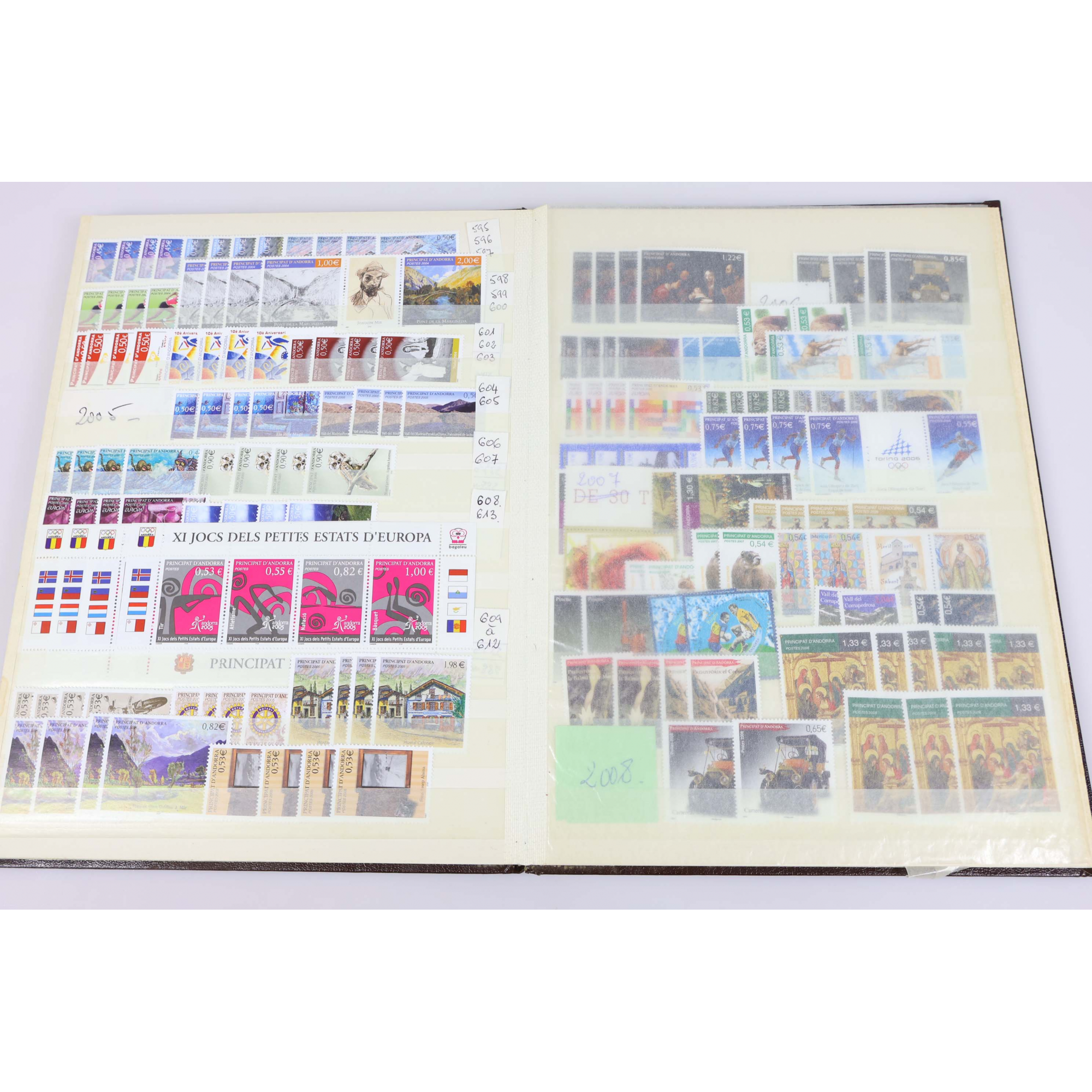 STOCK ANDORRE ENTRE 1982 ET 2010, TIMBRES NEUFS** VALEUR FACIALE 702€ STOCK ANDORRE ENTRE 1982 ET 2010, TIMBRES NEUFS** VALEUR FACIALE 702€