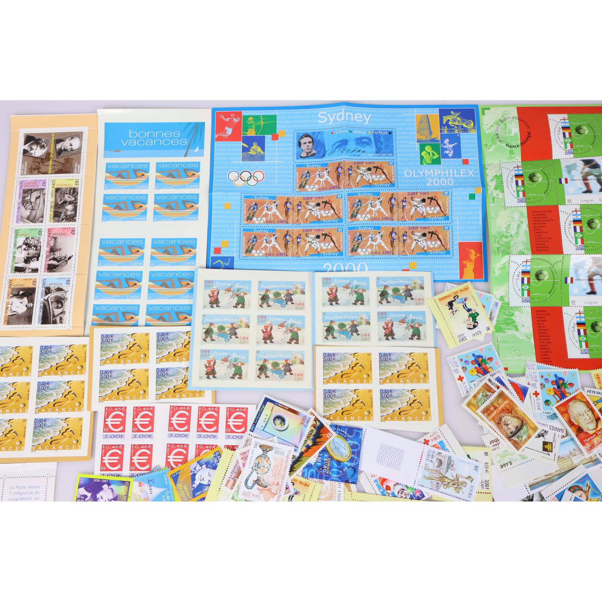 LOT DE 560 TIMBRES A 0.46€ EN BLOCS/TIMBRES-POSTES/CARNETS NEUFS FACIALE 257€