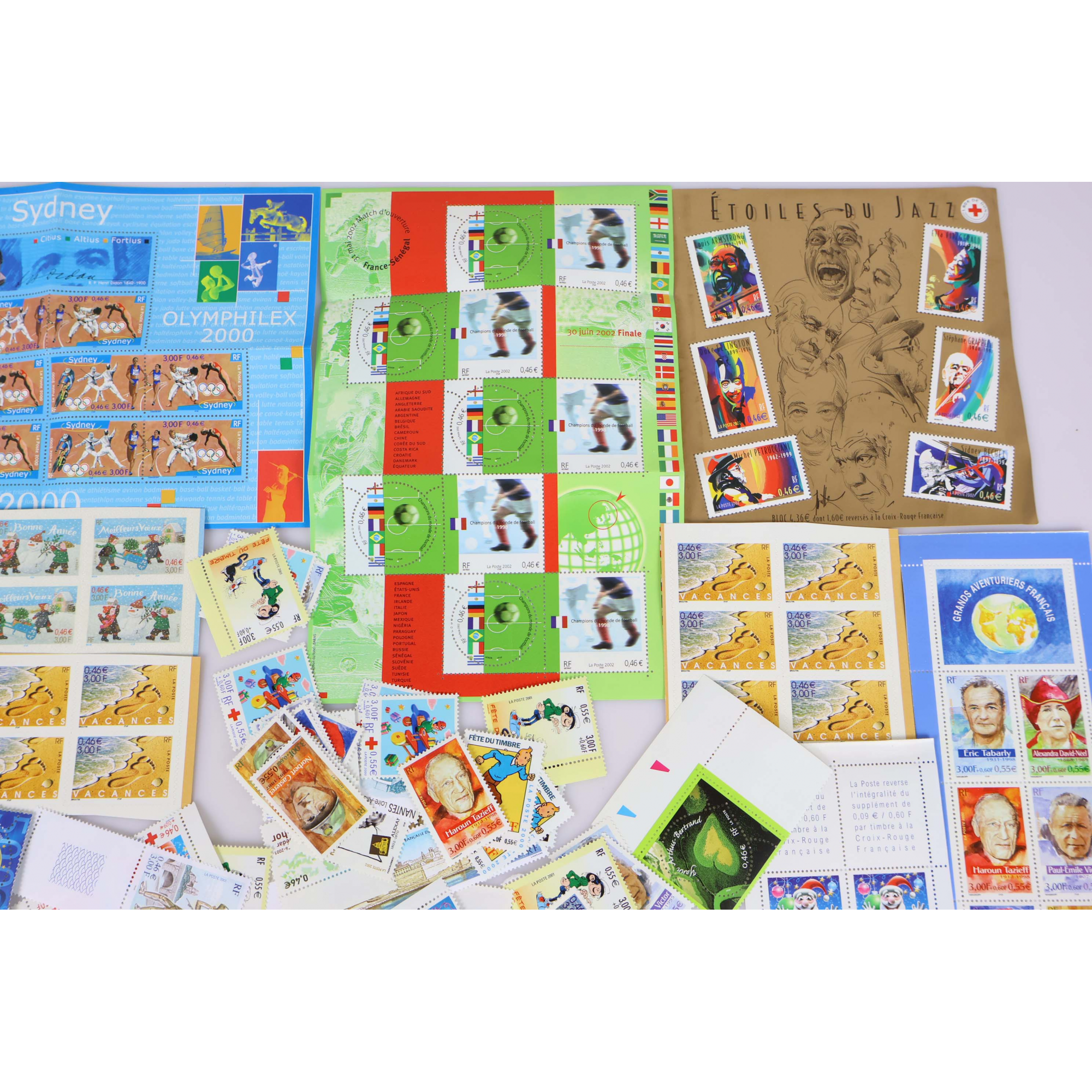 LOT DE 560 TIMBRES A 0.46€ EN BLOCS/TIMBRES-POSTES/CARNETS NEUFS FACIALE 257€