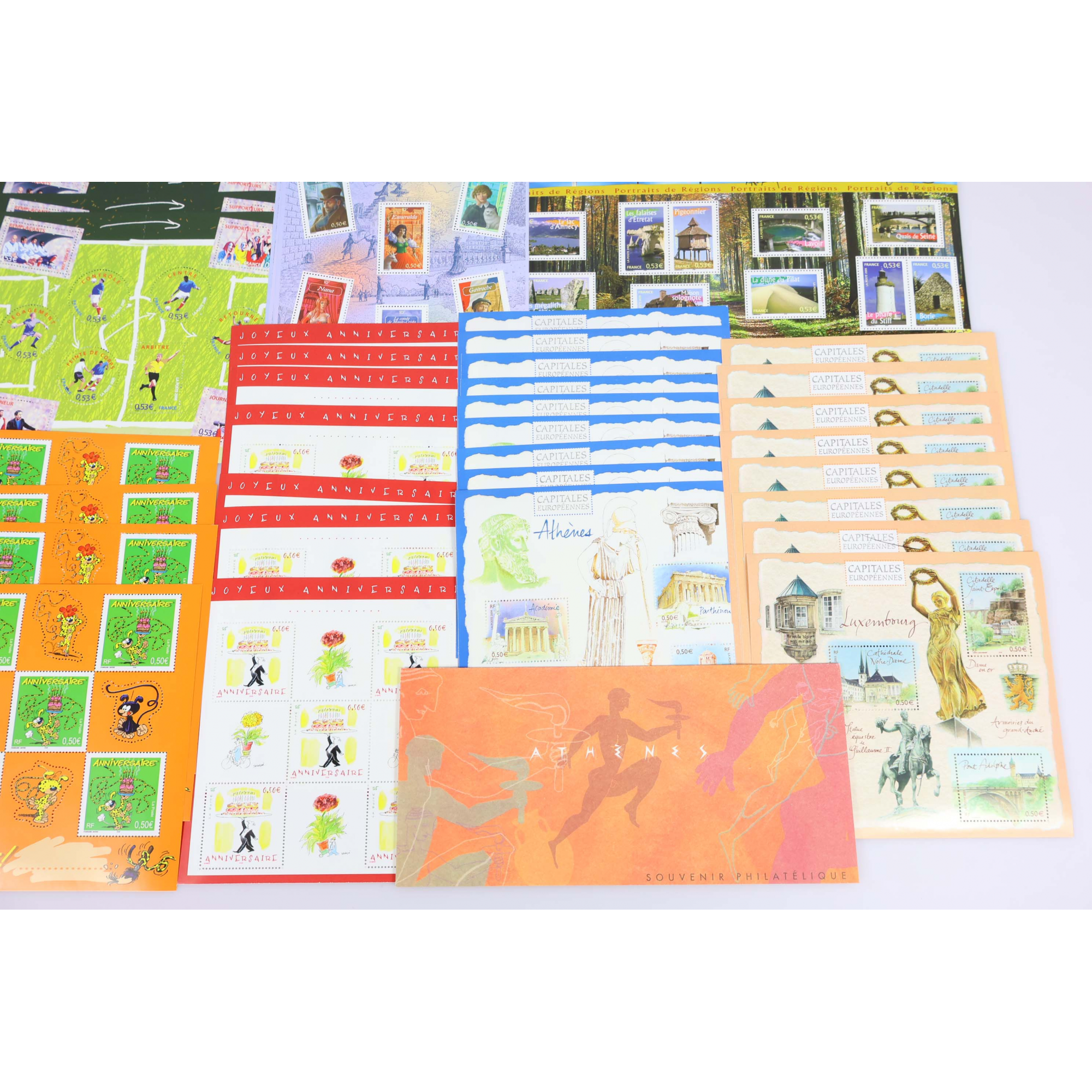 LOT IMPORTANT DE BLOCS-FEUILLETS EN EUROS TIMBRES NEUFS** FACIALE 282€