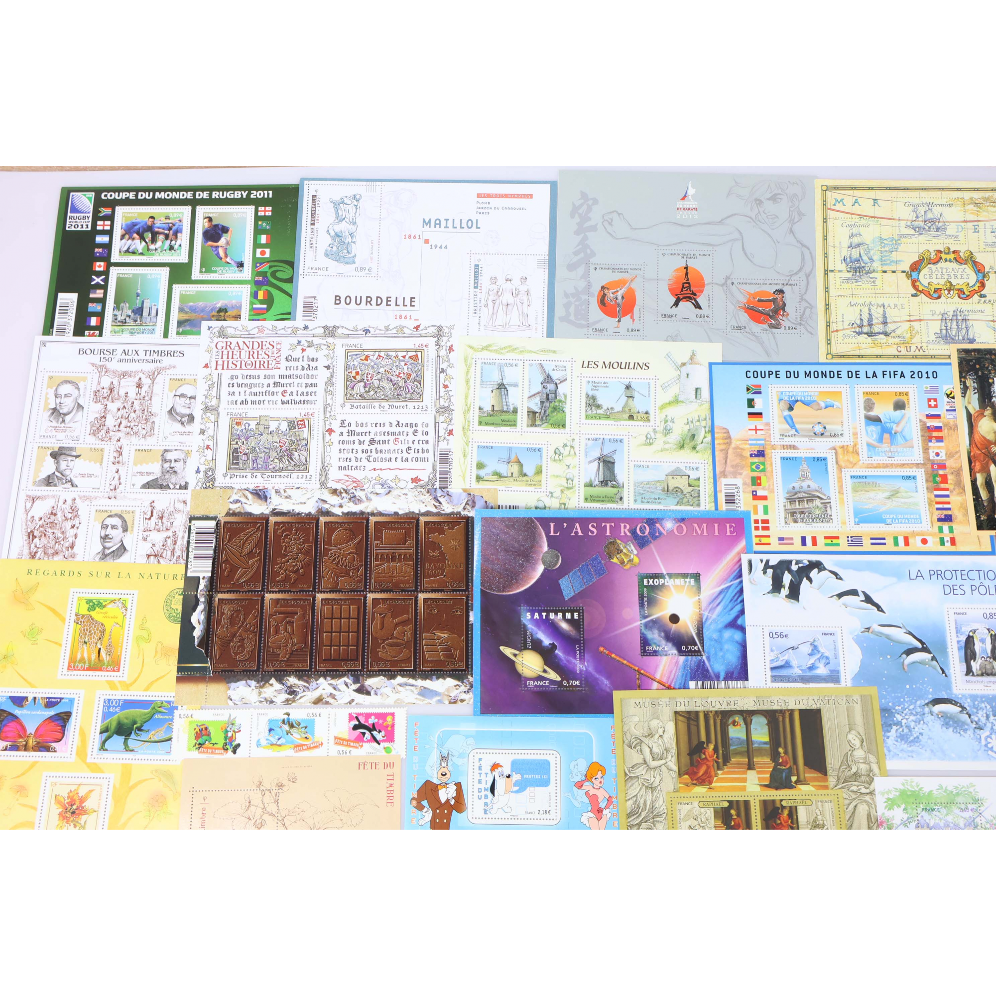 LOT DE BLOS FEUILLETS MODERNES EN EUROS IDÉAL AFFRANCHISSEMENT FACIALE 132€