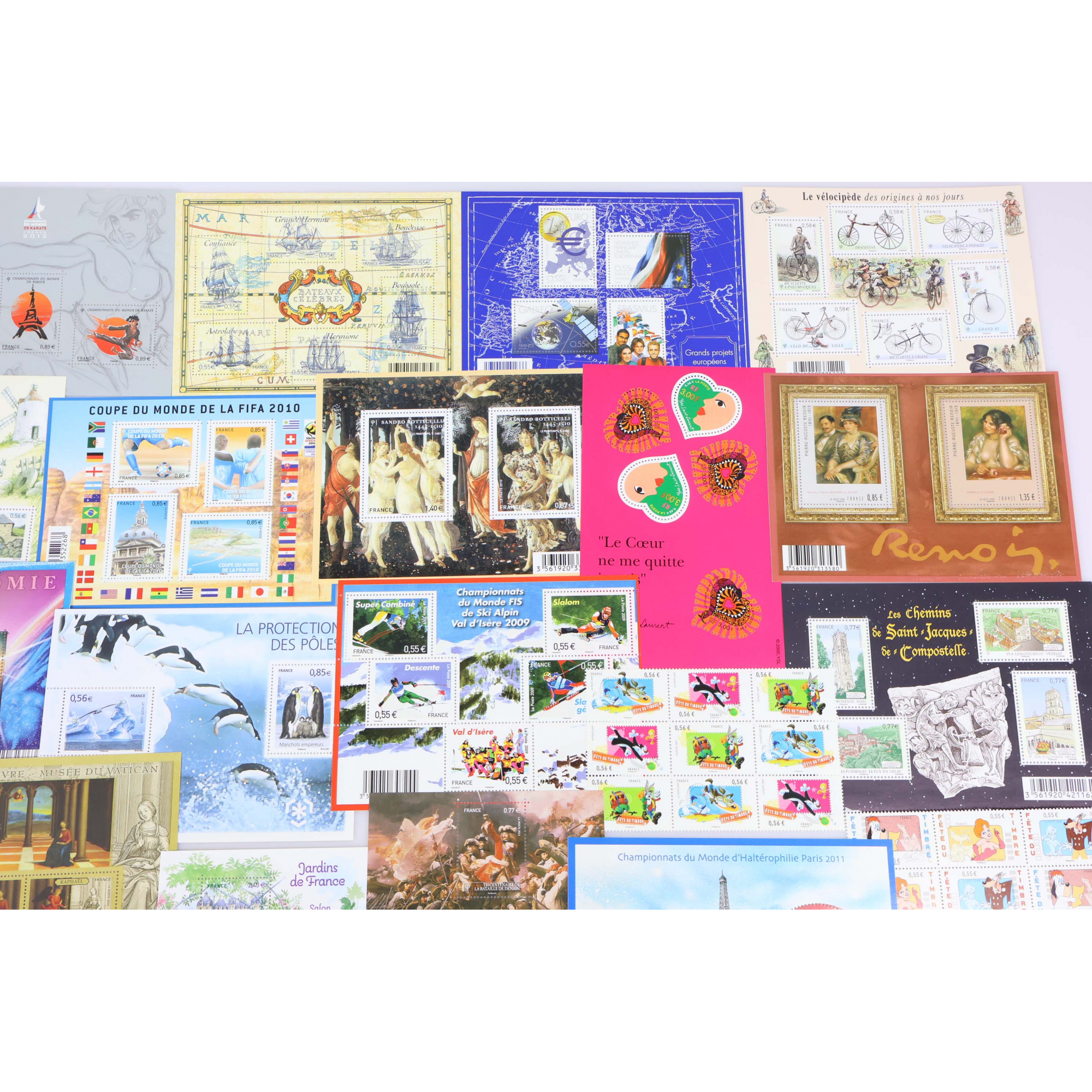 LOT DE BLOS FEUILLETS MODERNES EN EUROS IDÉAL AFFRANCHISSEMENT FACIALE 132€