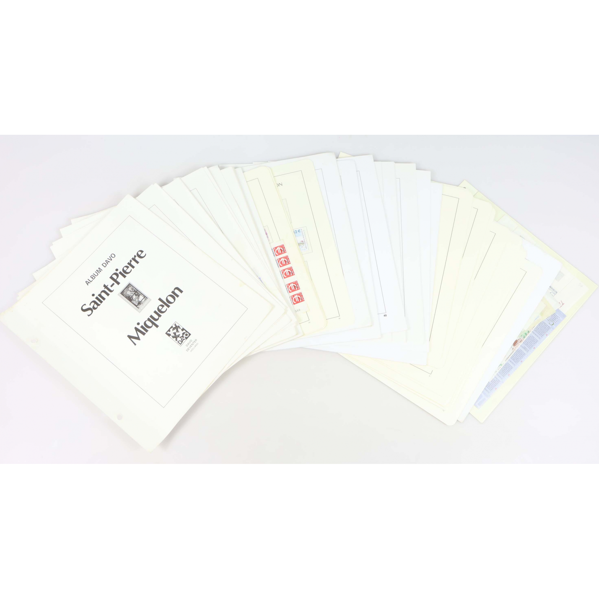 COLLECTION DE TIMBRES NEUFS** SPM - TAAF - MAYOTTE 1986 À 2005 SUR FEUILLES COLLECTION DE TIMBRES NEUFS** SPM - TAAF - MAYOTTE 1986 À 2005 SUR FEUILLES
