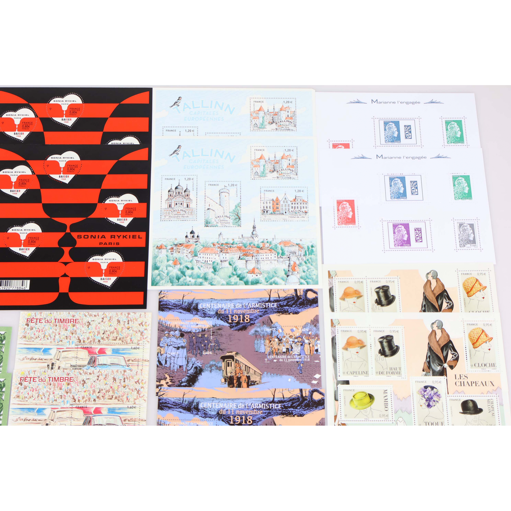 COLLECTION DE TIMBRES NEUFS** DE FRANCE DE L'ANNÉE 2018 AVEC DES DOUBLES