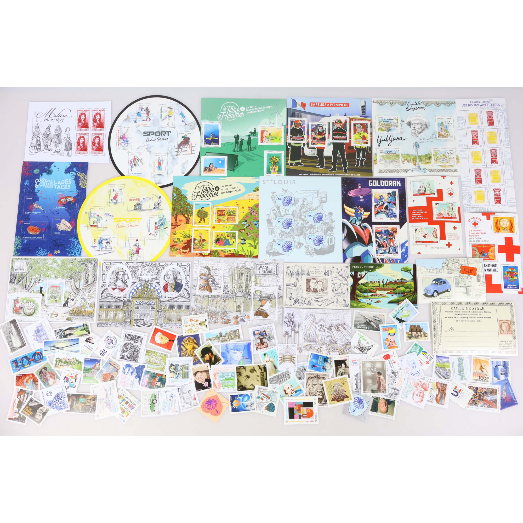 FRANCE DE 2021 ET 2022 LOT DE TIMBRES ET BLOCS-FEUILLETS NEUFS** FACIALE 215€