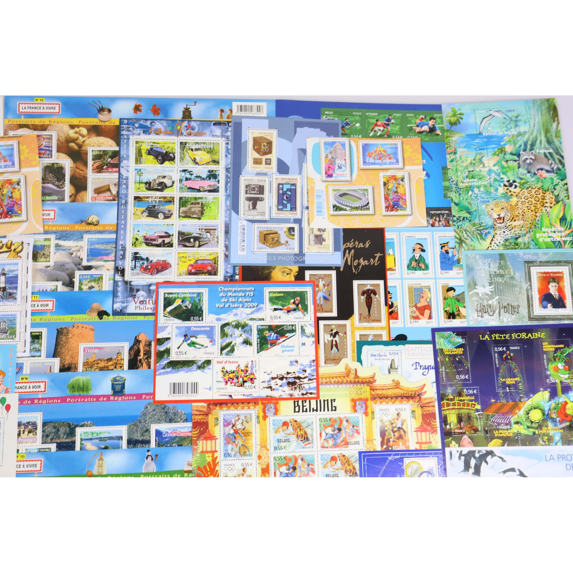 LOT DE BLOCS DE FRANCE TIMBRES NEUFS FACIALE 258€ POUR COURRIERS / COLLECTION