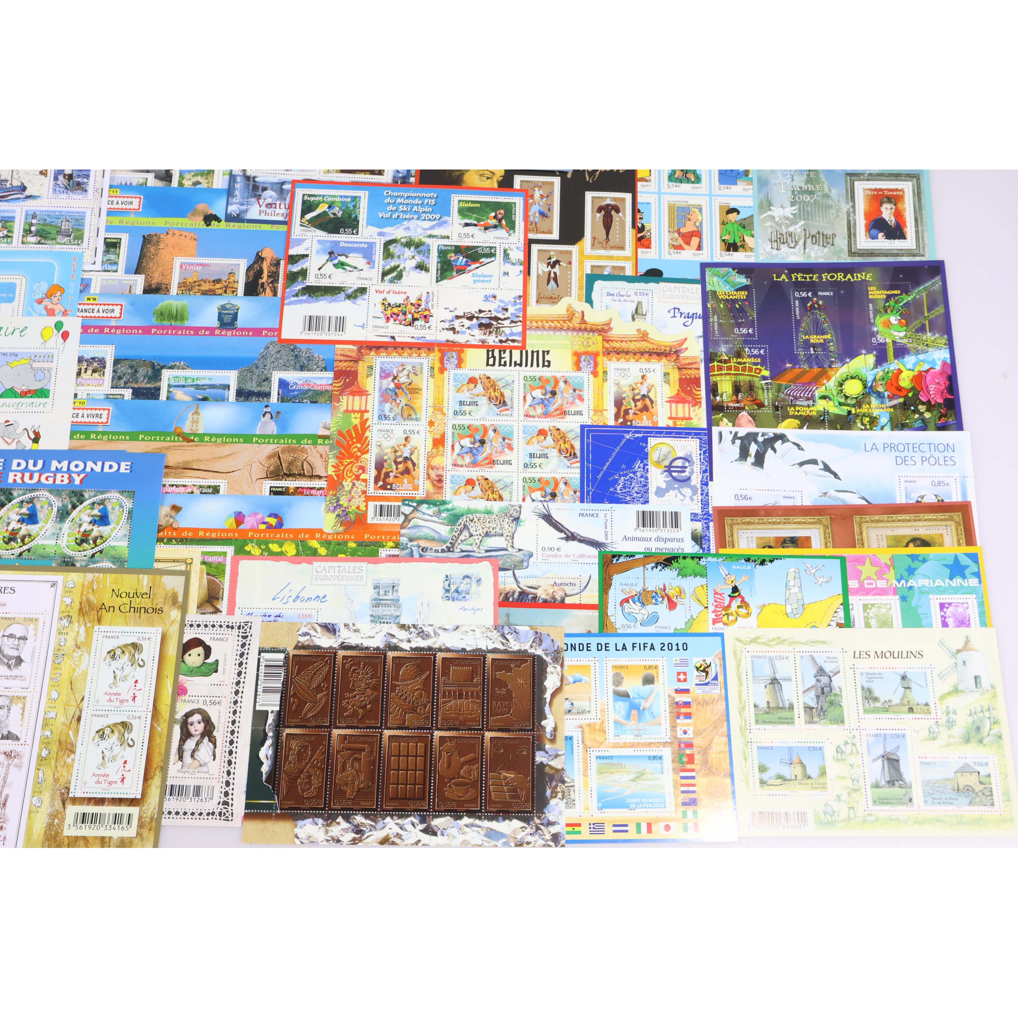 LOT DE BLOCS DE FRANCE TIMBRES NEUFS FACIALE 258€ POUR COURRIERS / COLLECTION